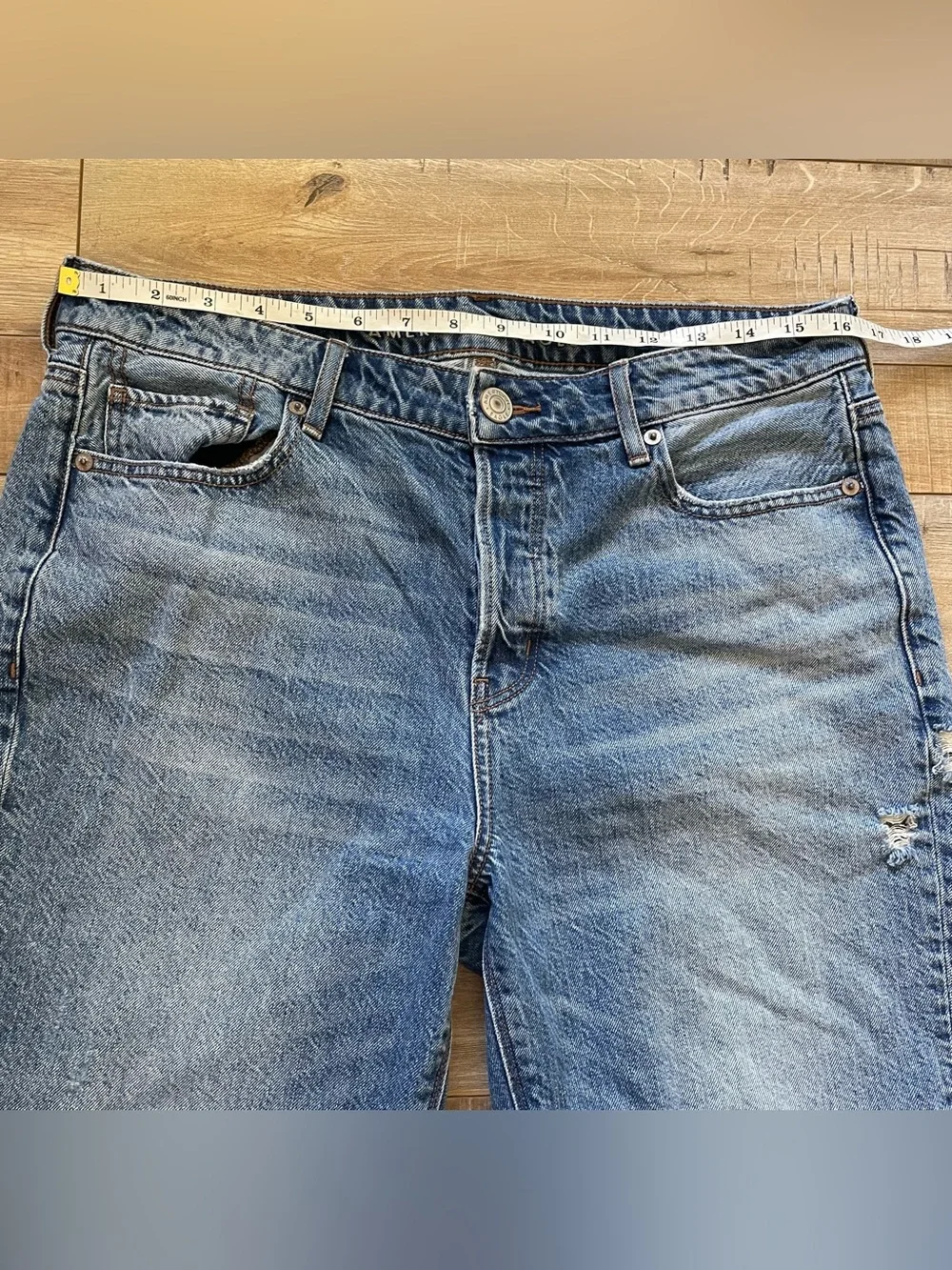 American Eagle Tomgirl Jeans Womens 10 Boyfriend Distressed Button Fly